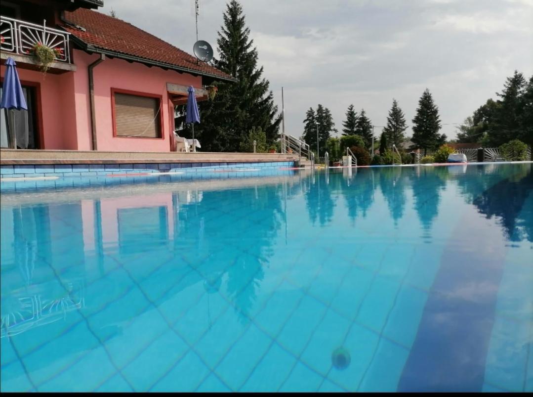 Stevin Ranc Apartment Bosanska Dubica Bagian luar foto